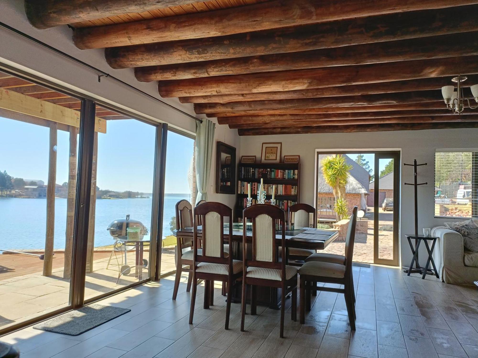 Sedgefield Lodge Уитбанк Екстериор снимка